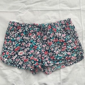 Gap Flower Print Shorts Size Small.